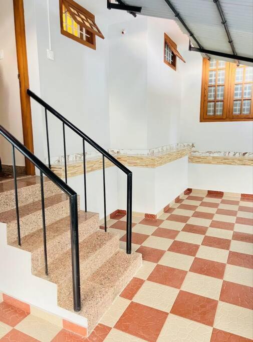Home At Guruvayur 2 Ac Room,1 Single Bed,Kitchen Exterior photo